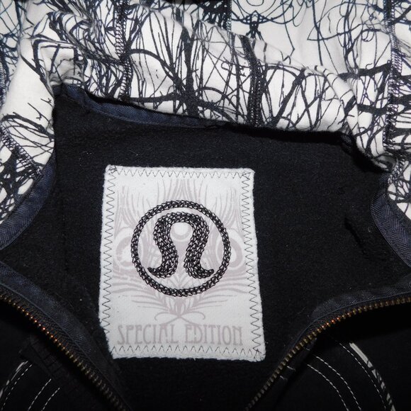 Lululemon Limited Edition Womens 6 Black Scuba Hoodie Vest **READ - Picture 4 of 11